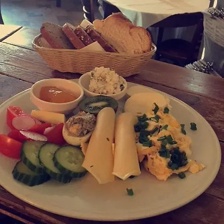Cafe Mlynek Bed and Breakfast *