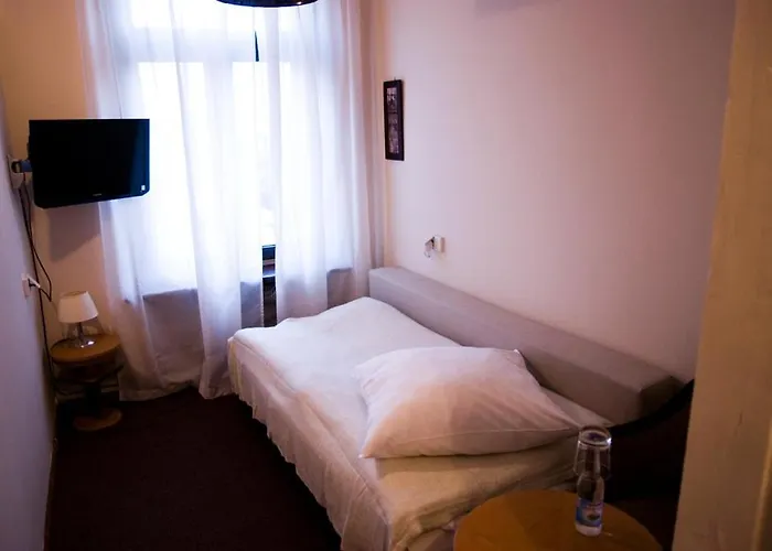 Cafe Mlynek Bed & Breakfast *