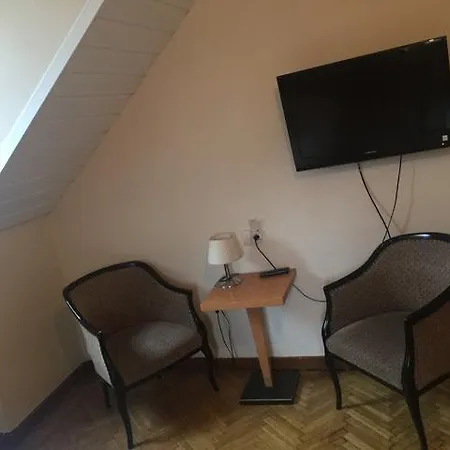 Cafe Mlynek Couette-café *